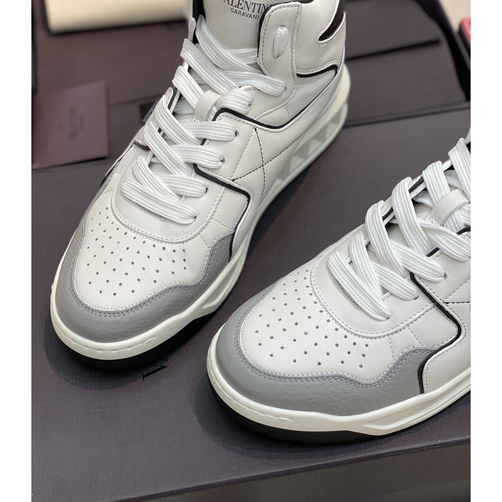 Valenti One Stud Mid-Top Nappa Sneaker - DopestKickz