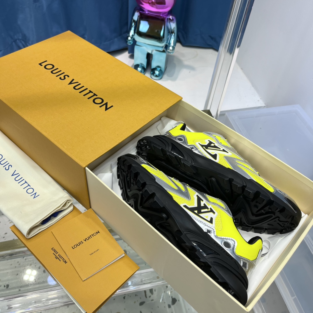 Louis Vuitton  LV Runner Tatic Sneaker     1AA3A8 - DopestKickz