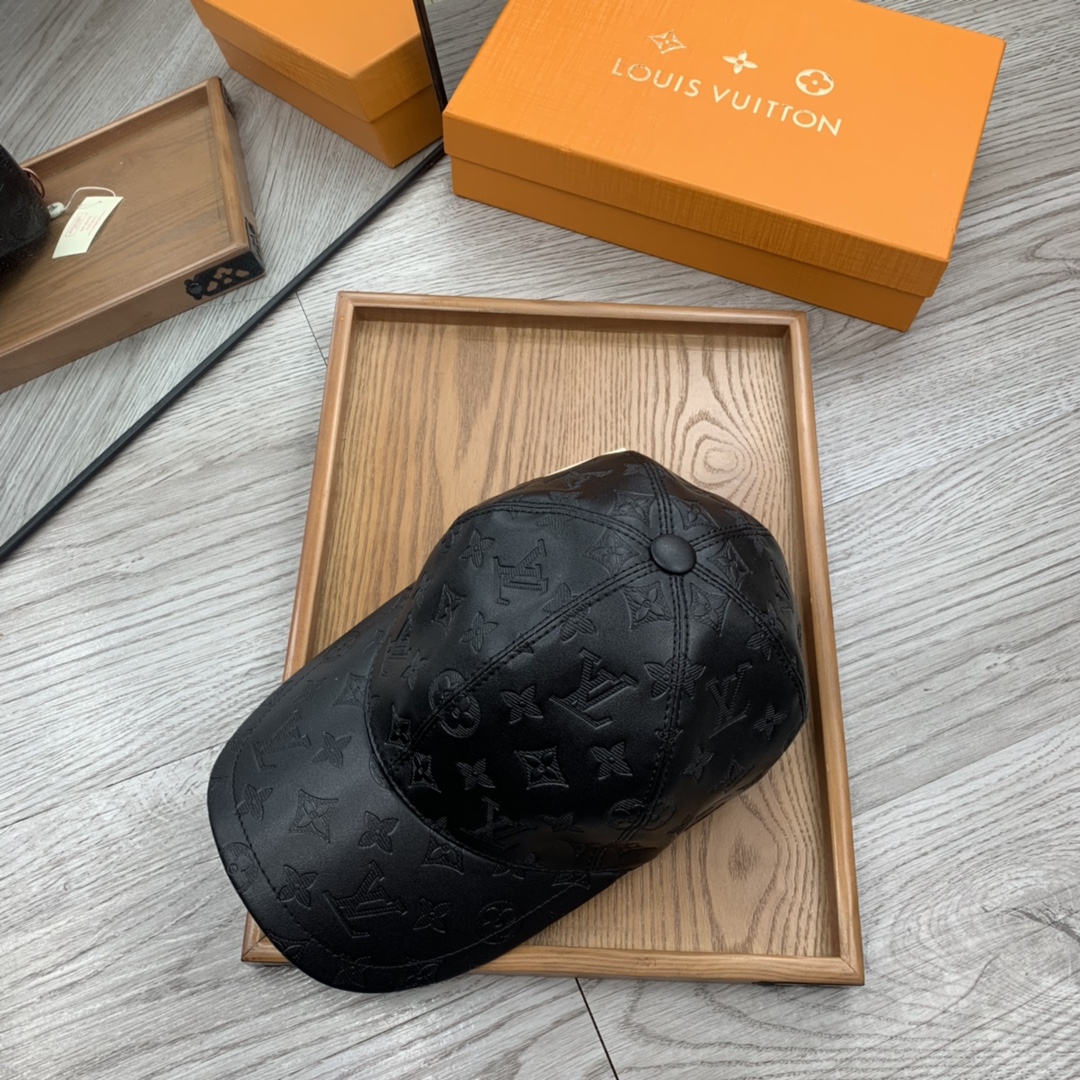 Louis Vuitton  Monogram Shadow Cap    M76580 - DopestKickz