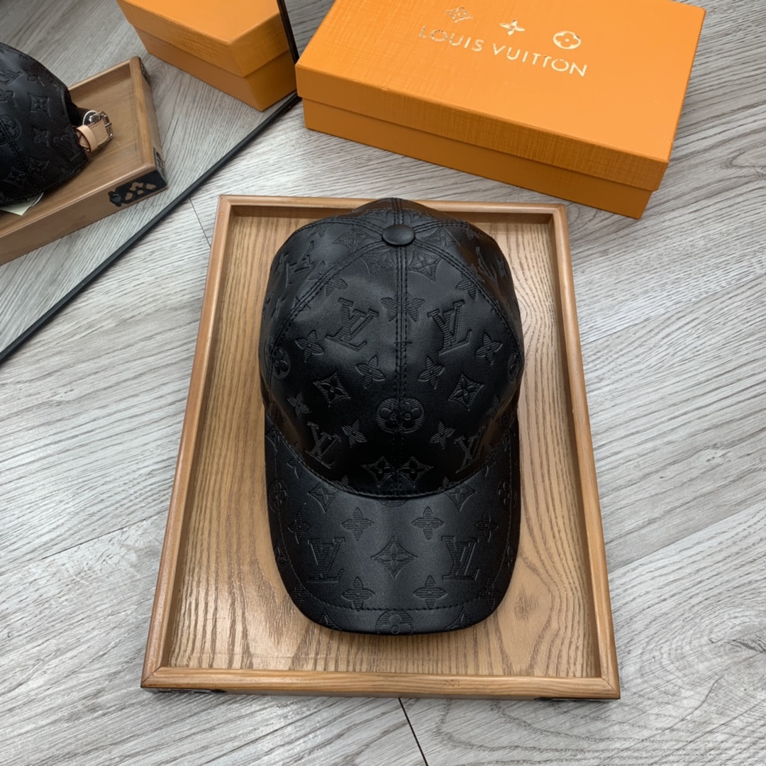 Louis Vuitton  Monogram Shadow Cap    M76580 - DopestKickz