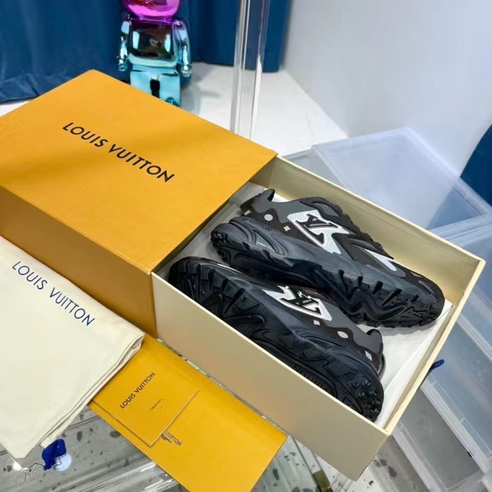 Louis Vuitton Runner Tatic Sneaker(Upon UK Size) - DopestKickz