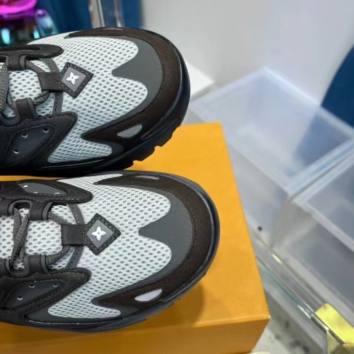 Louis Vuitton Runner Tatic Sneaker(Upon UK Size) - DopestKickz
