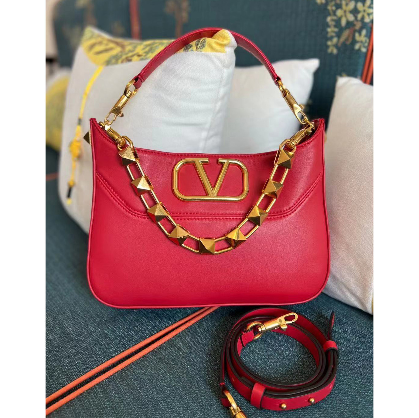 Valenti  Vlogo Handbag(28-22-8cm) - DopestKickz