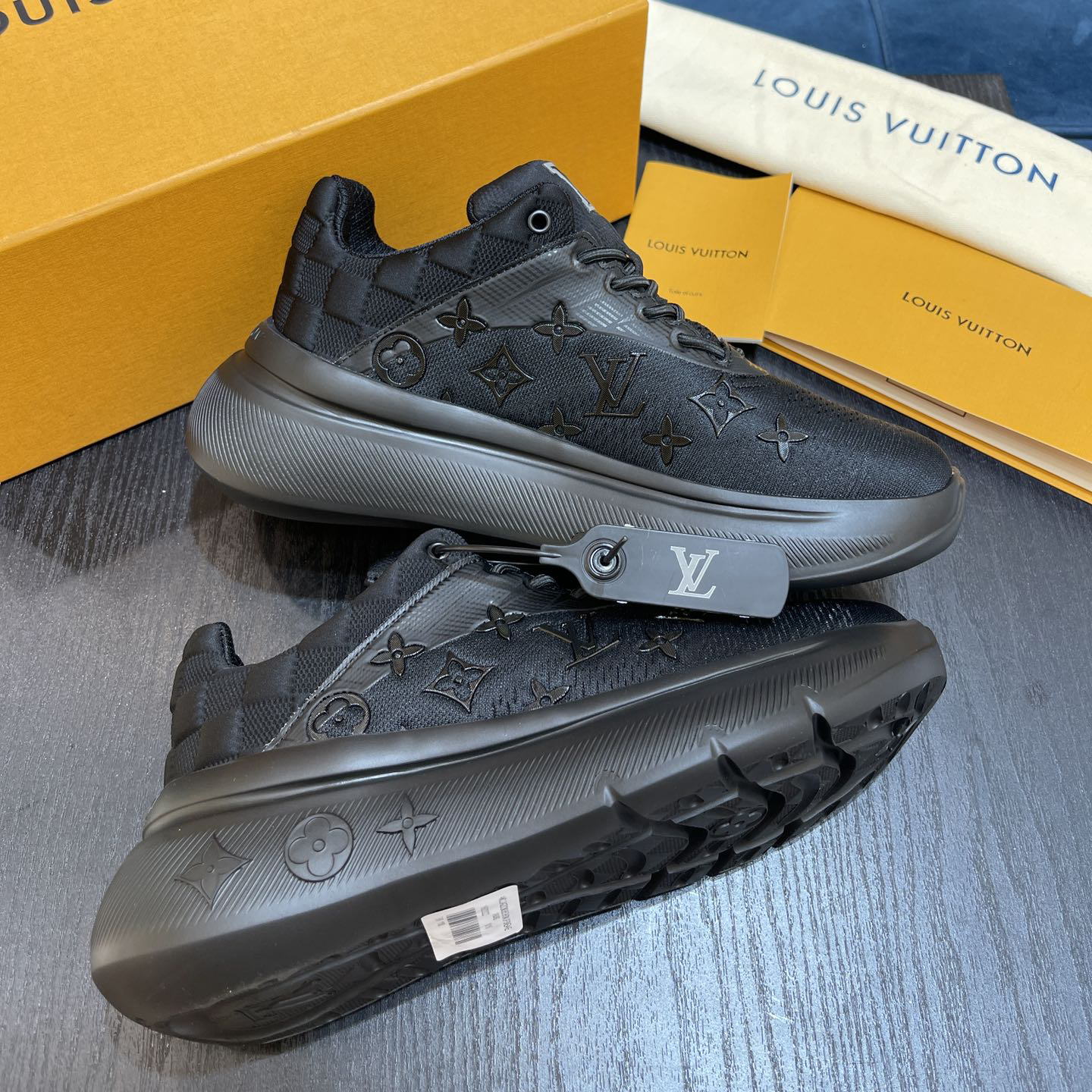 Louis Vuitton Show Up Sneaker    1A9JRJ - DopestKickz