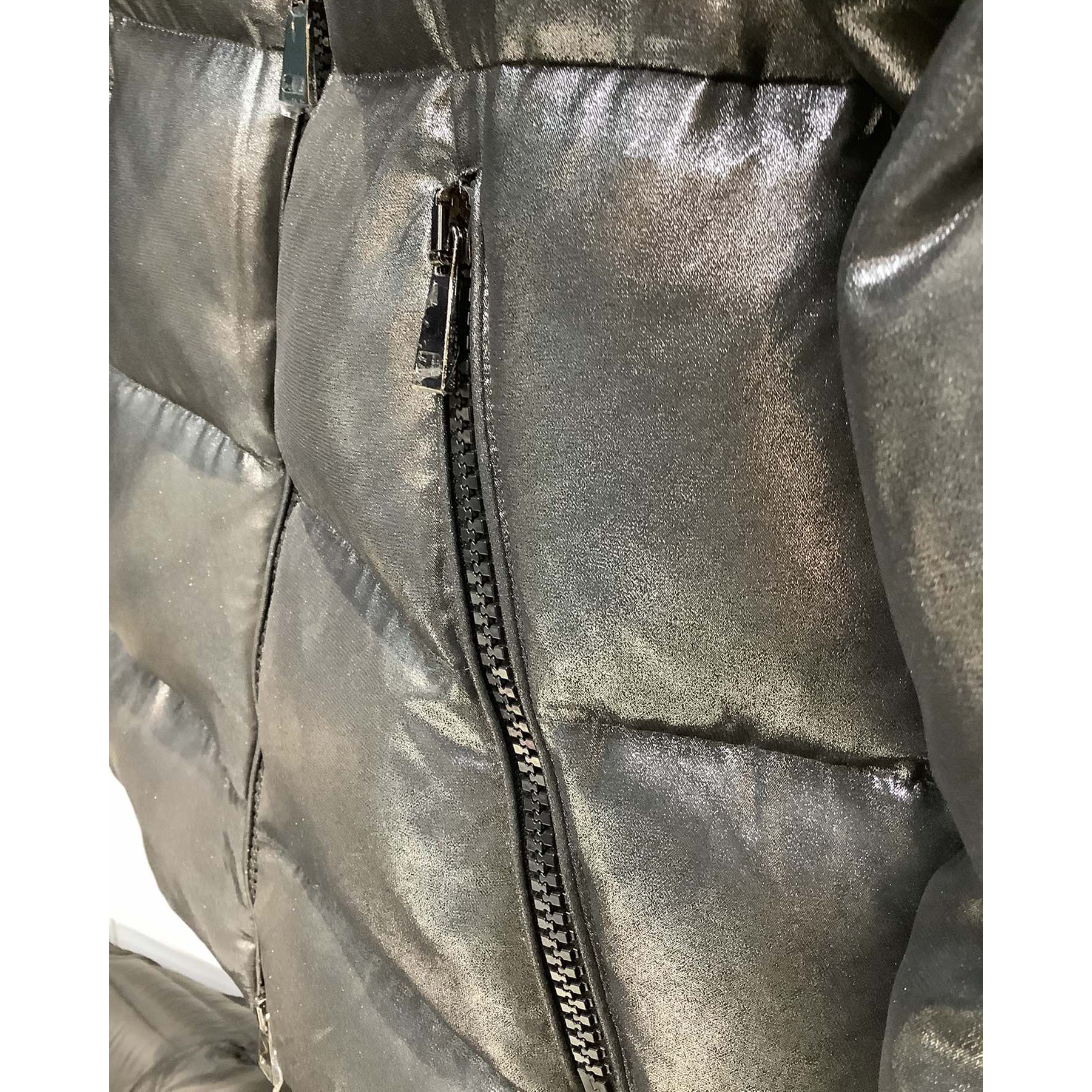 Moncler Laiche Short Down Jacket - DopestKickz