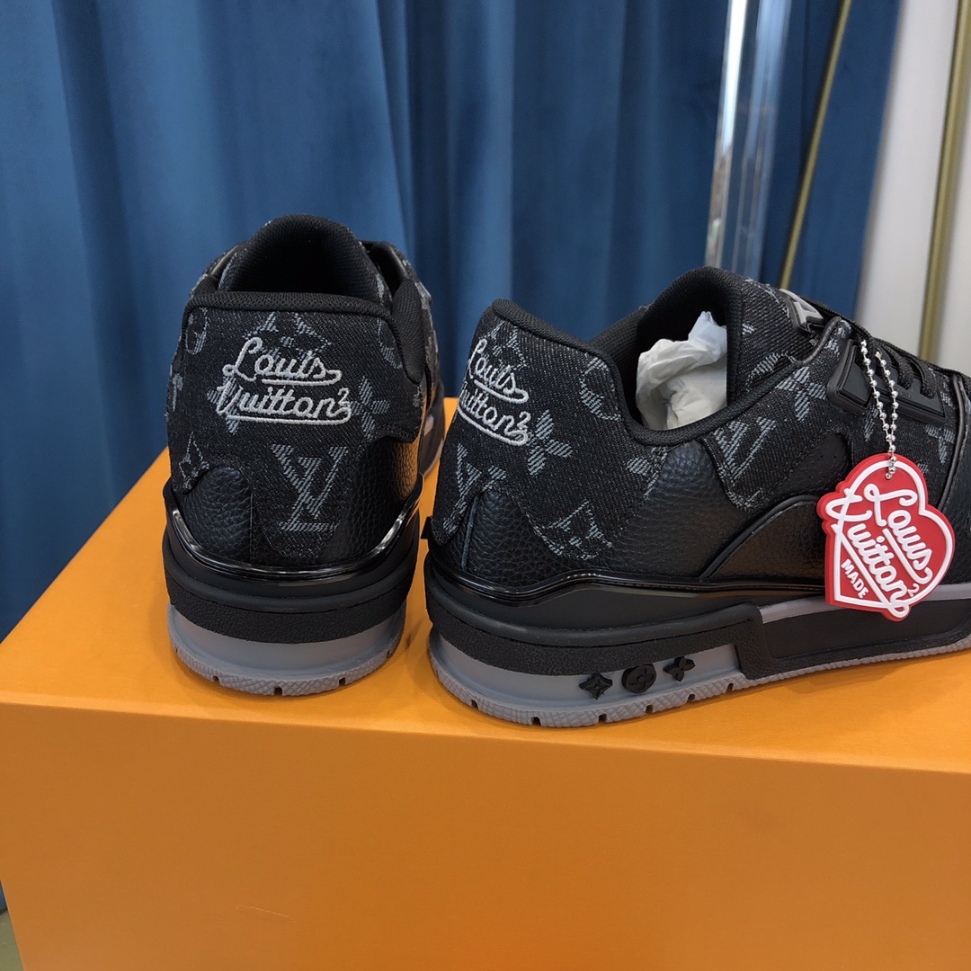 Louis Vuitton LV Trainer Sneaker    1A9IPP - DopestKickz
