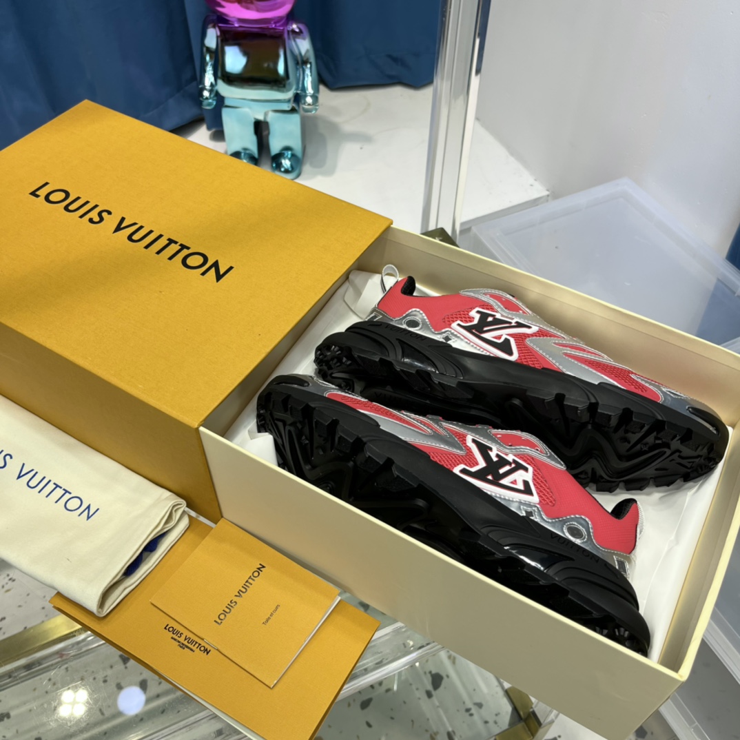 Louis Vuitton  LV Runner Tatic Sneaker     1AA39A - DopestKickz