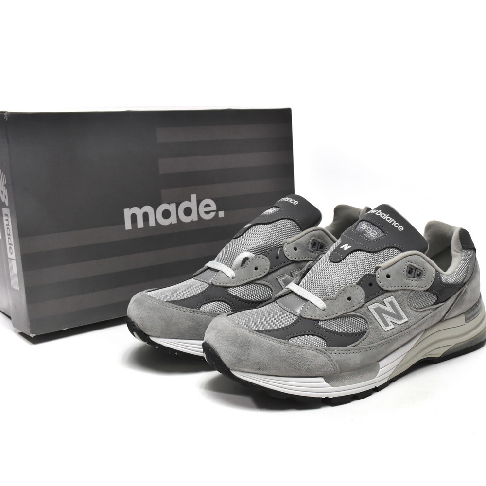 New Balance 992 Grey Sneakers        M992GR  - DopestKickz