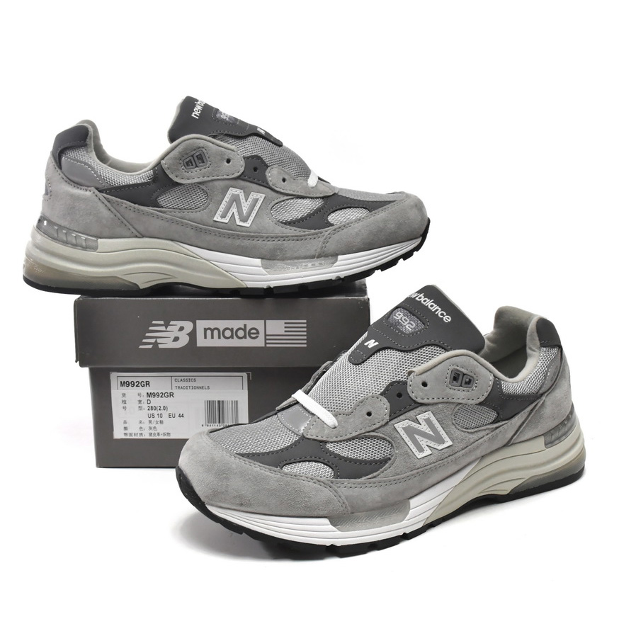New Balance 992 Grey Sneakers        M992GR  - DopestKickz