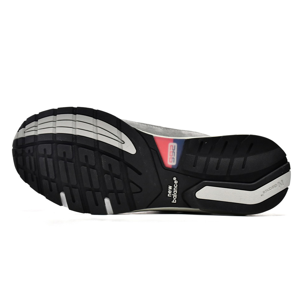 New Balance 992 Grey Sneakers        M992GR  - DopestKickz