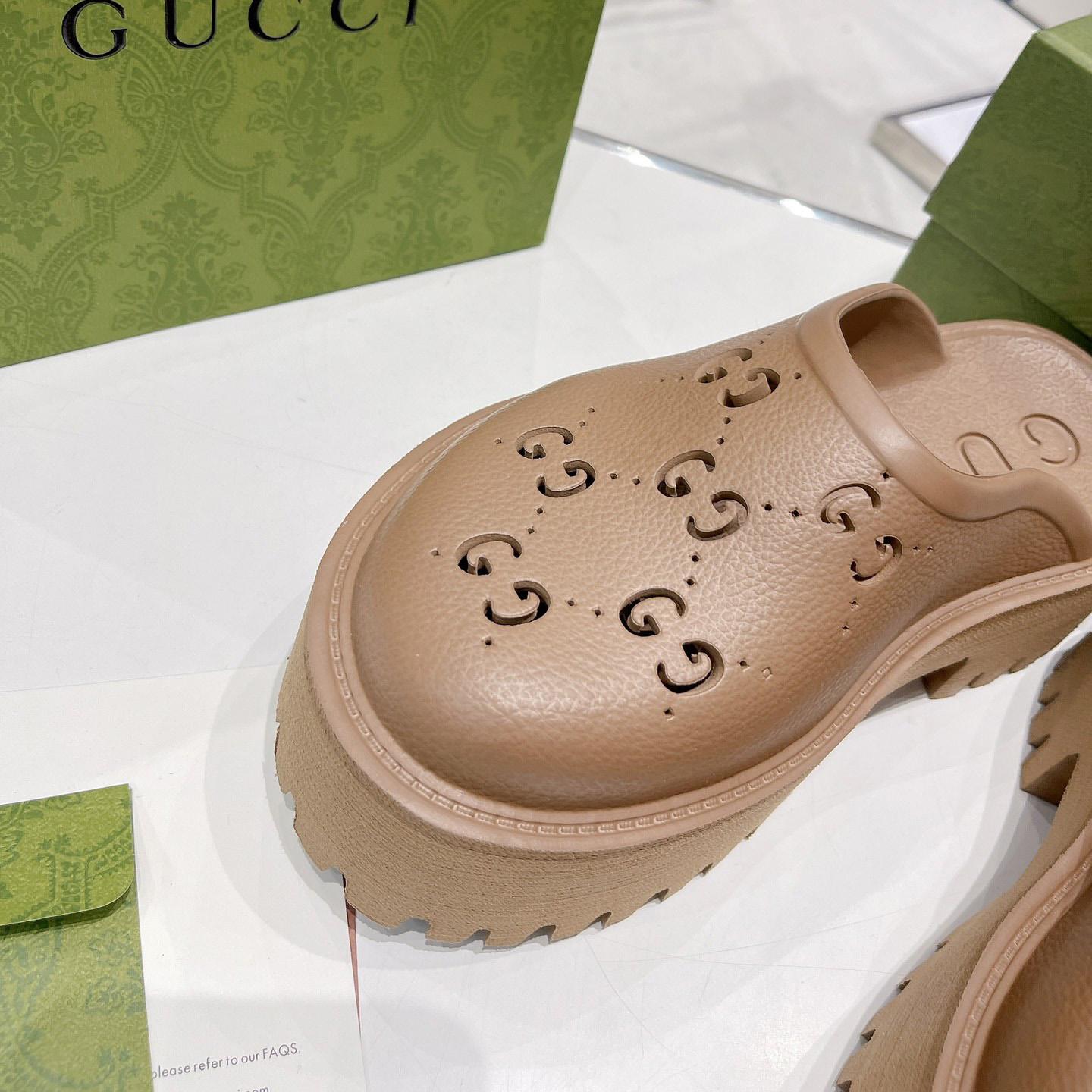 Gucci Women's GG Slip-On Sandal - DopestKickz