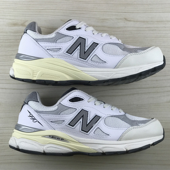 New Balance 990 V3 Sneakers          - DopestKickz