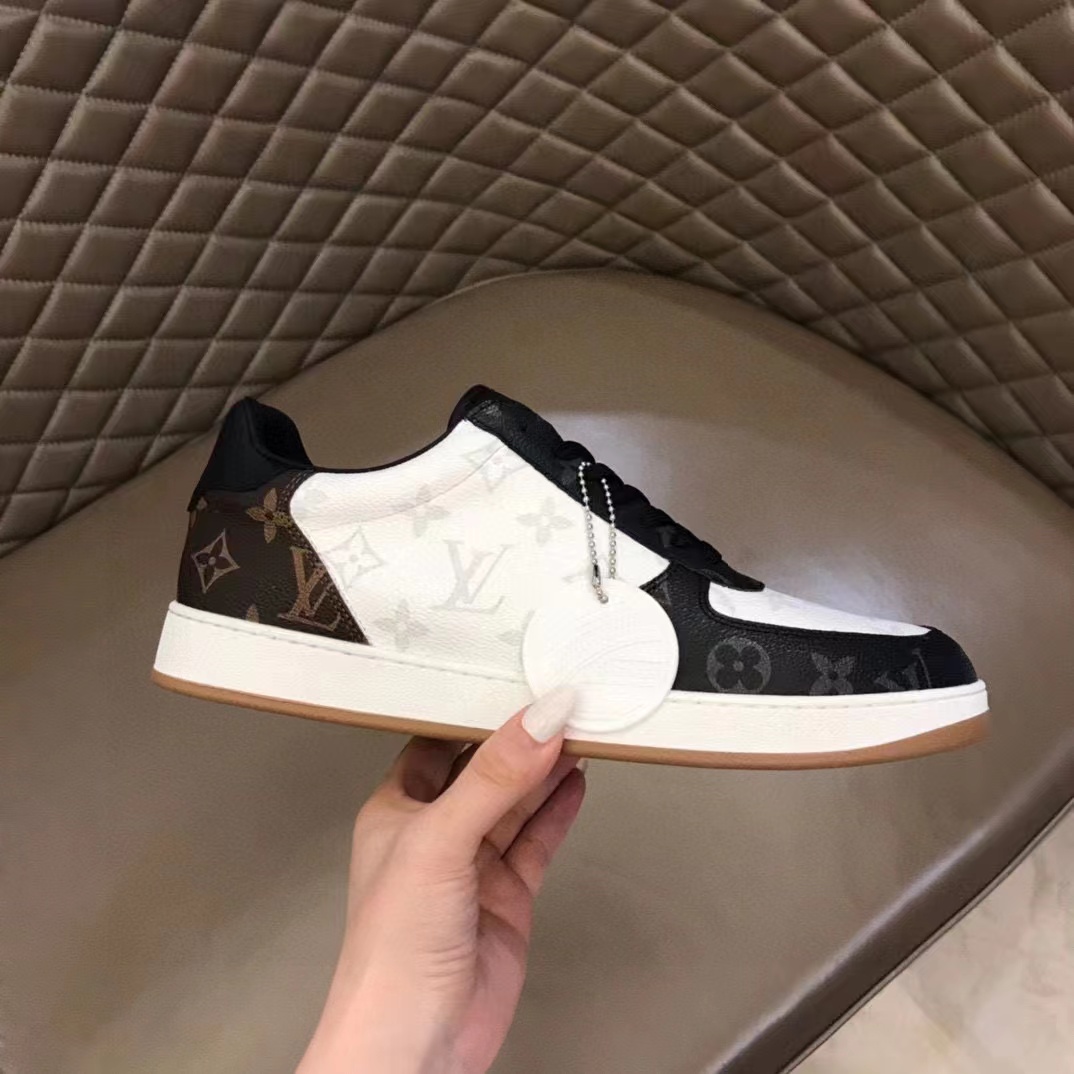 Louis Vuitton Rivoli Sneaker   1A8WGA - DopestKickz