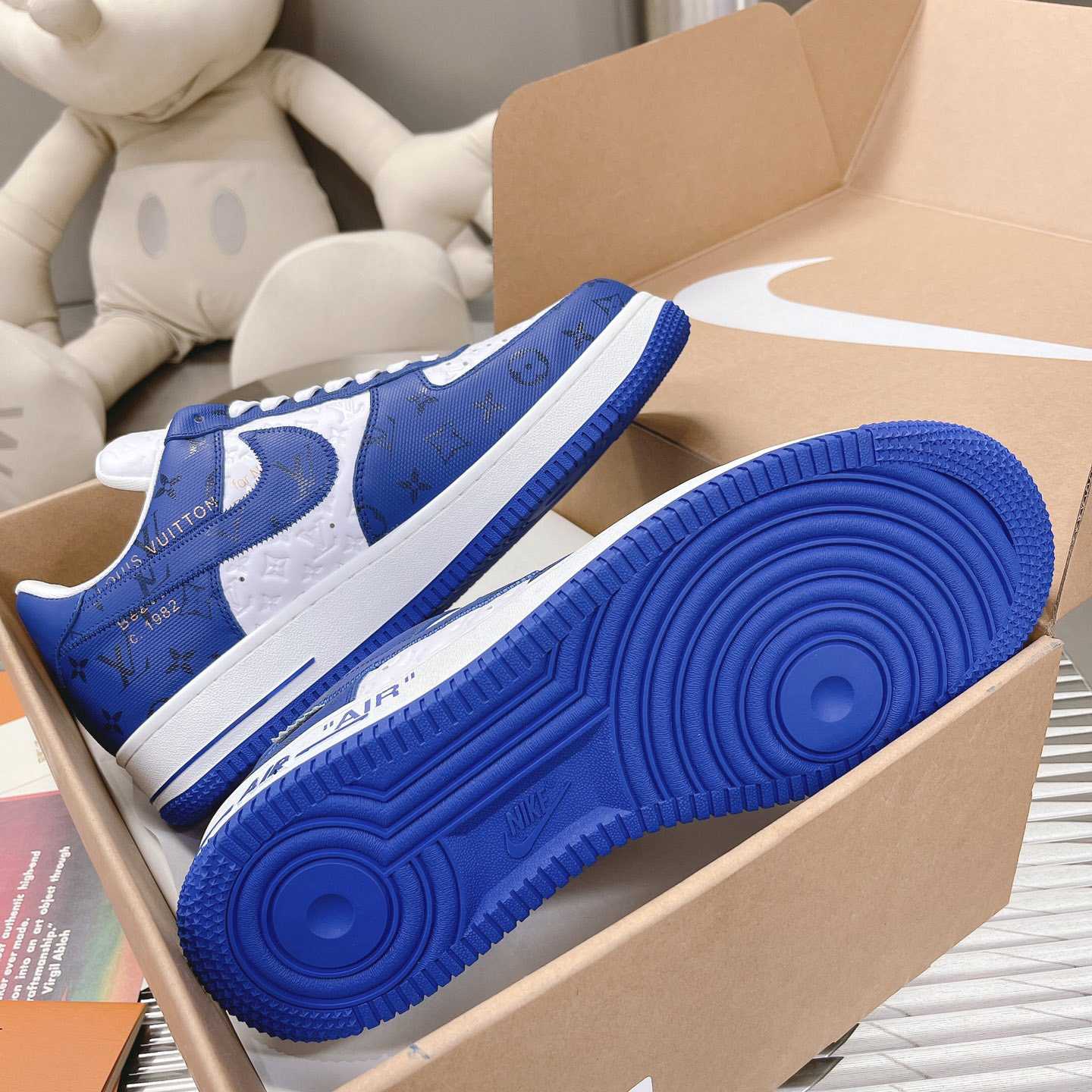 Louis Vuitton x Air Jordan1 Low AJ1 Sneaker - DopestKickz