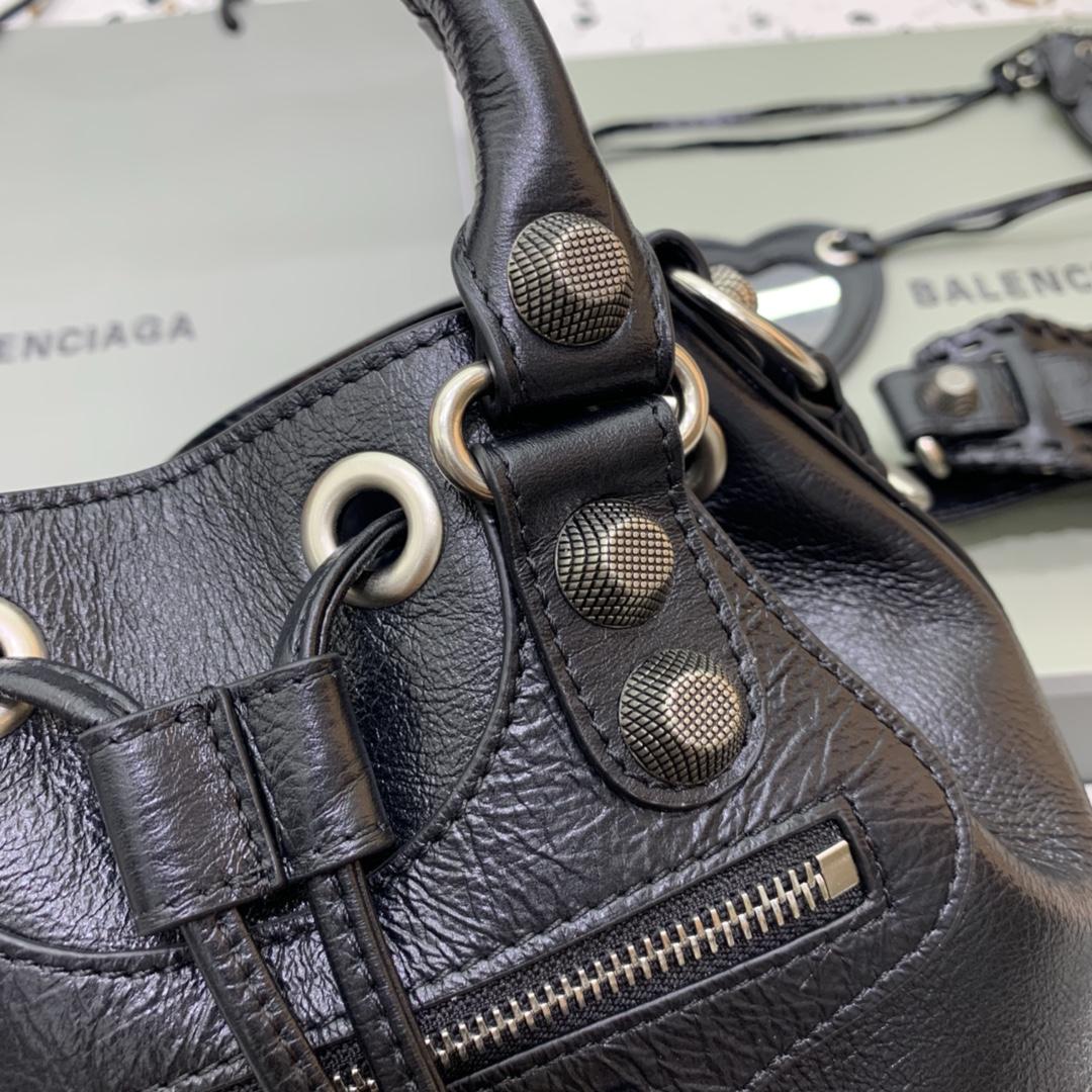 Balenciaga Le Cagole Small Bucket Bag In Black Arena Lambskin, Aged-Silver Hardware(30-22.9-17cm) - DopestKickz