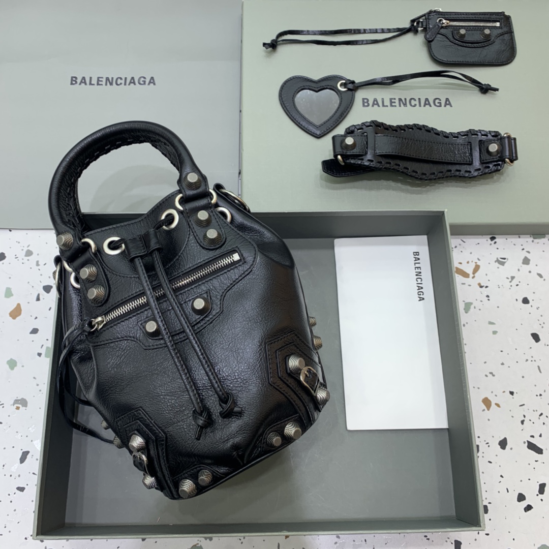 Balenciaga Le Cagole Small Bucket Bag In Black Arena Lambskin, Aged-Silver Hardware(30-22.9-17cm) - DopestKickz