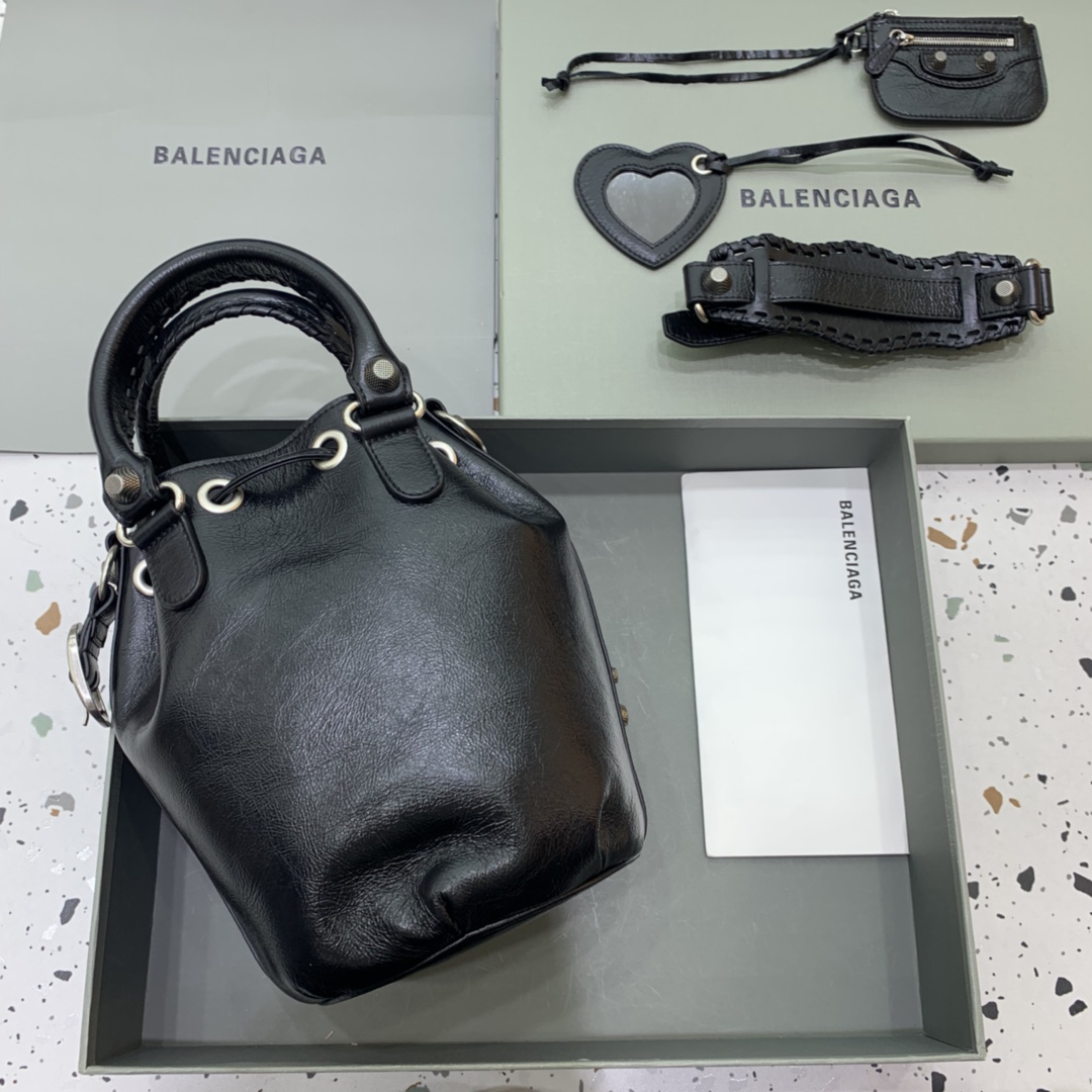 Balenciaga Le Cagole Small Bucket Bag In Black Arena Lambskin, Aged-Silver Hardware(30-22.9-17cm) - DopestKickz