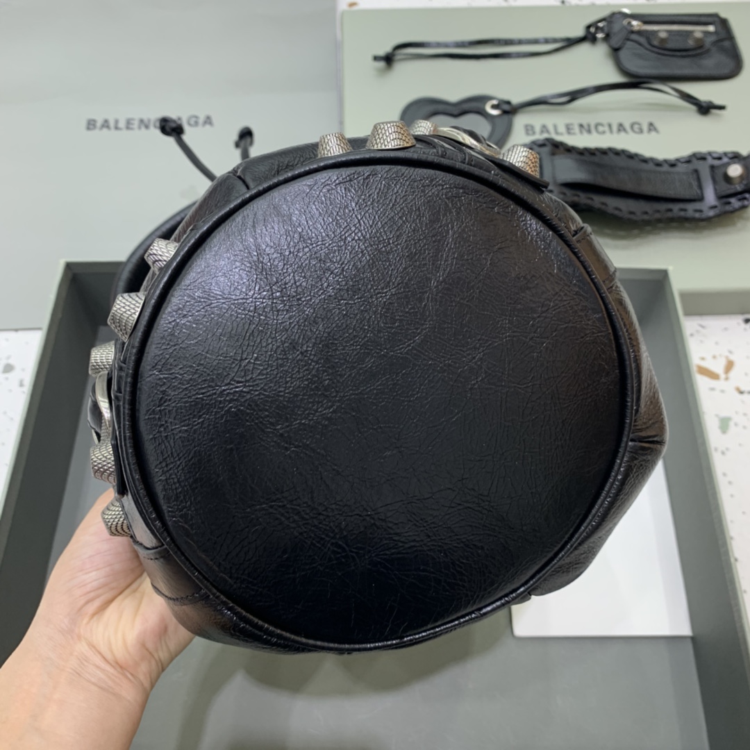 Balenciaga Le Cagole Small Bucket Bag In Black Arena Lambskin, Aged-Silver Hardware(30-22.9-17cm) - DopestKickz