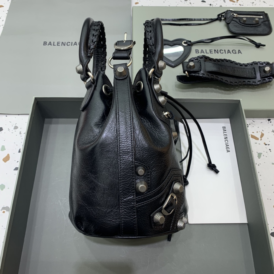 Balenciaga Le Cagole Small Bucket Bag In Black Arena Lambskin, Aged-Silver Hardware(30-22.9-17cm) - DopestKickz