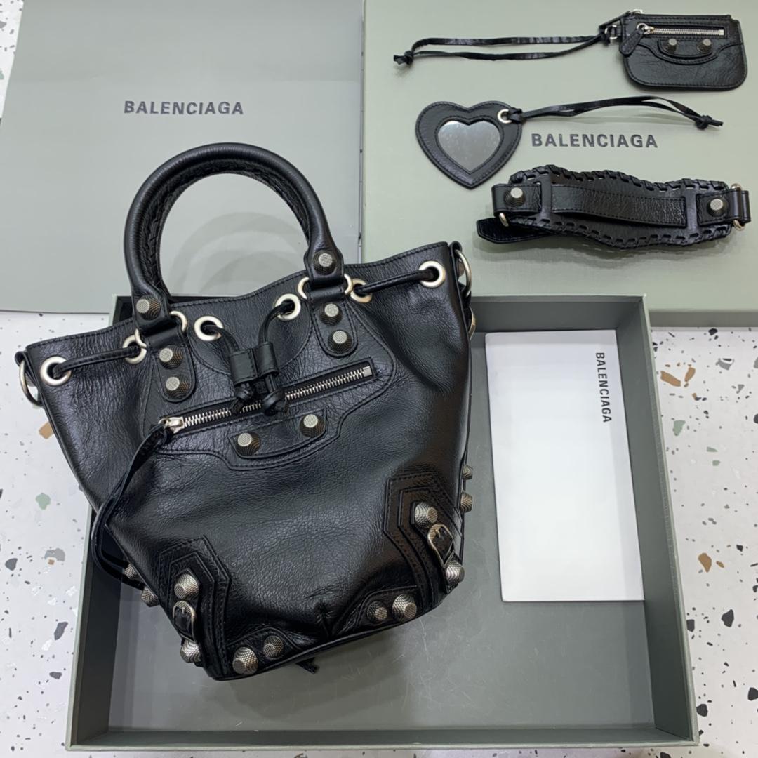Balenciaga Le Cagole Small Bucket Bag In Black Arena Lambskin, Aged-Silver Hardware(30-22.9-17cm) - DopestKickz