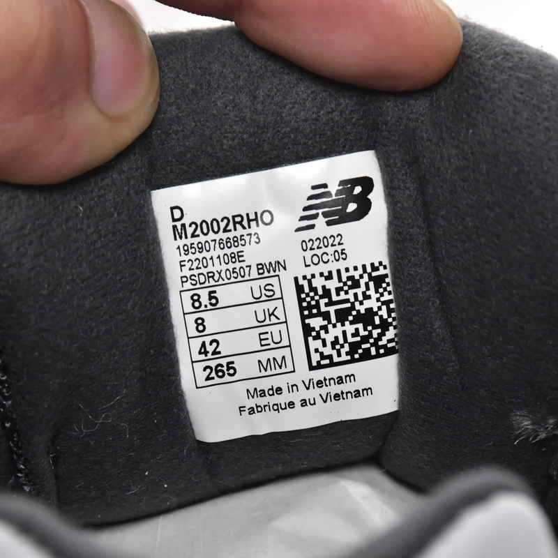 New Balance 2002R Grey Black Sneakers            M2002RHO - DopestKickz