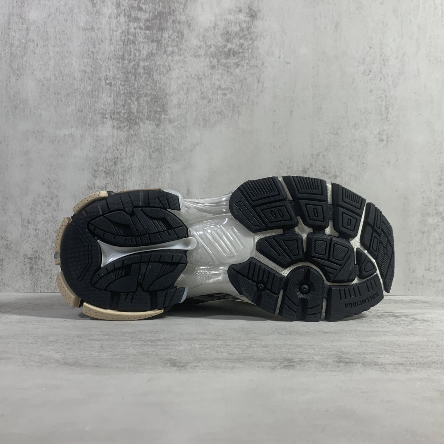 Balenciaga Runner Sneaker In Beige And Black Mesh And Nylon - DopestKickz