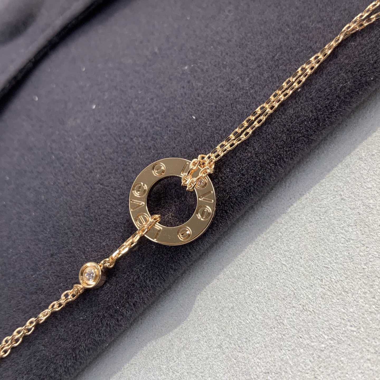 Cartier Love Bracelet - DopestKickz