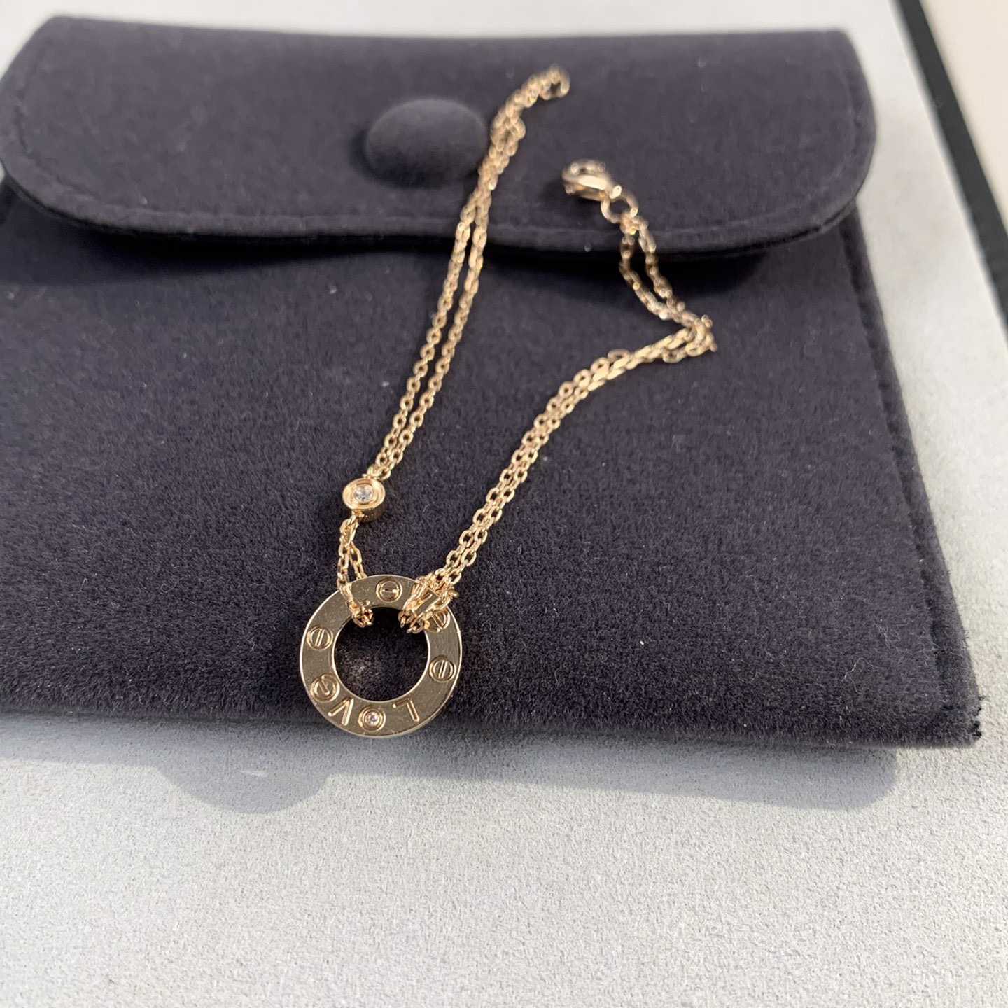 Cartier Love Bracelet - DopestKickz