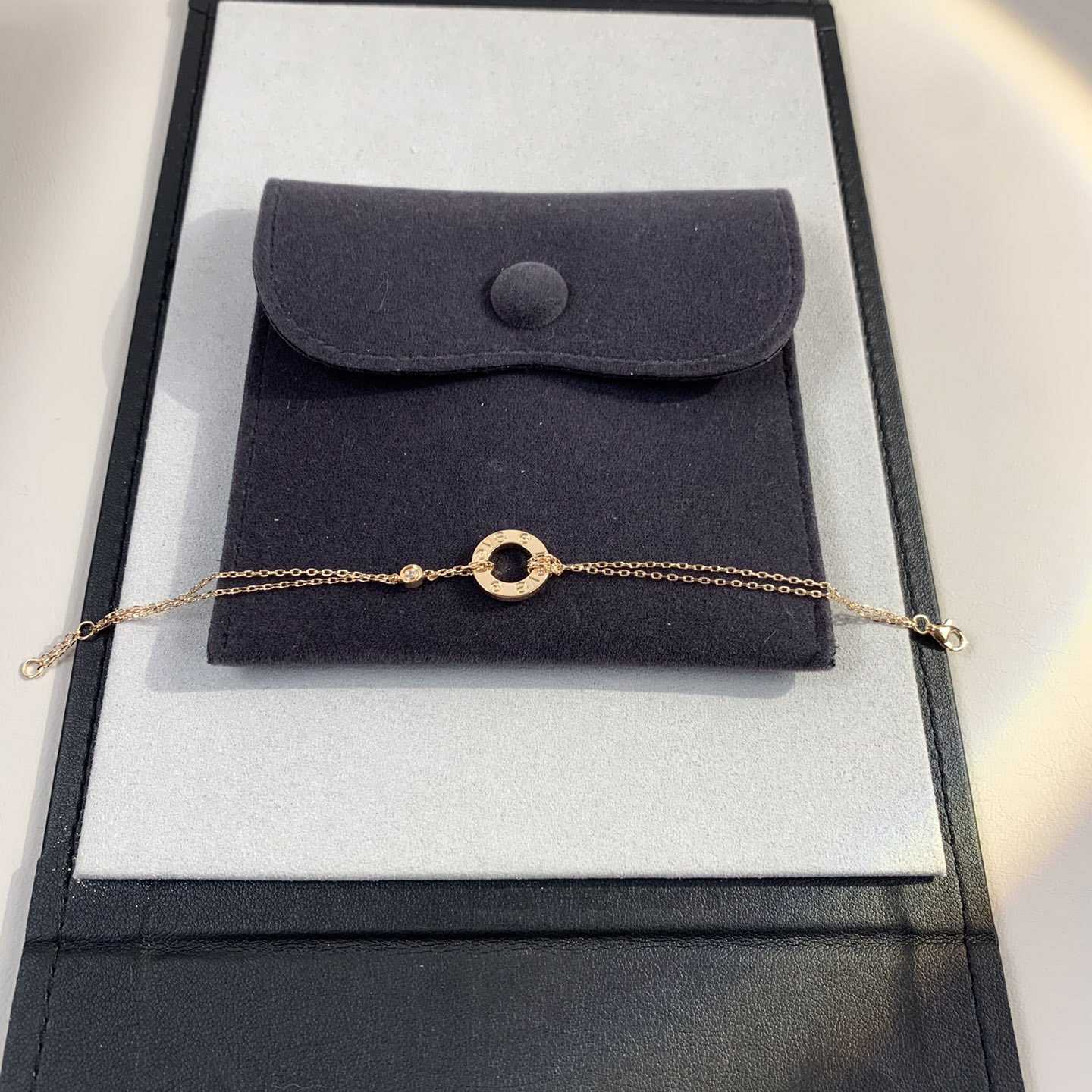 Cartier Love Bracelet - DopestKickz