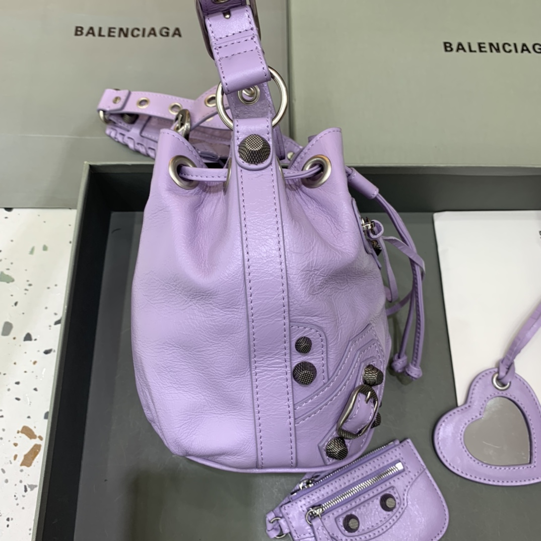 Balenciaga Le Cagole XS Bucket Bag In Light Purple Arena Lambskin, Aged-Silver Hardware(15-19.8-17.8cm) - DopestKickz