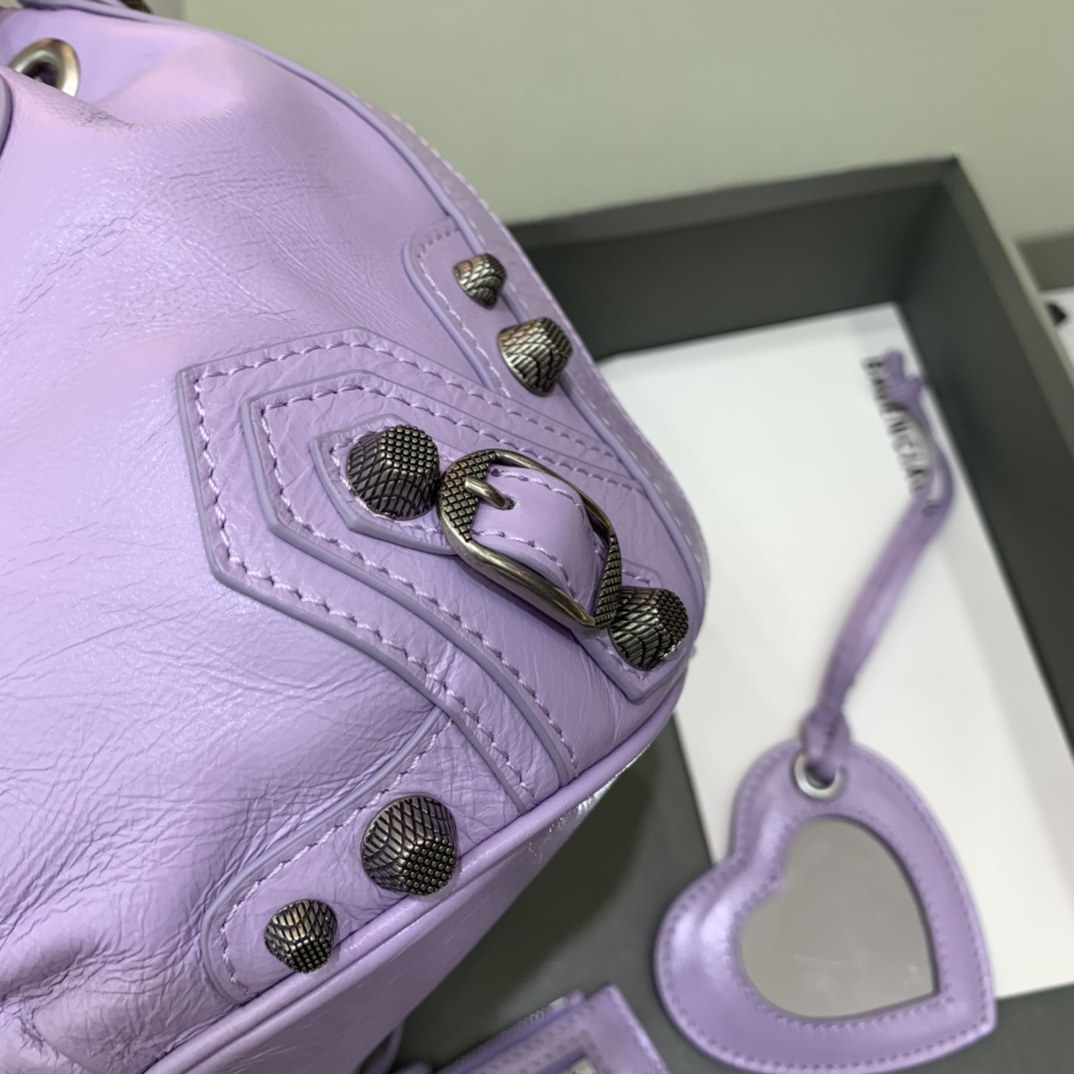 Balenciaga Le Cagole XS Bucket Bag In Light Purple Arena Lambskin, Aged-Silver Hardware(15-19.8-17.8cm) - DopestKickz
