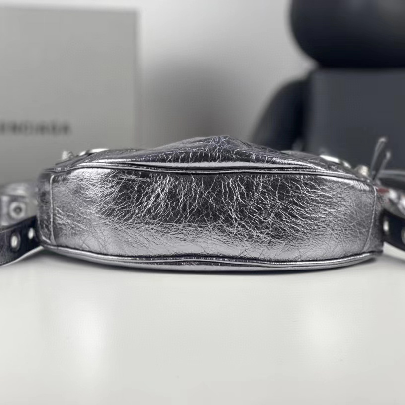 Balenciaga Le Cagole XS Shoulder Bag (26-16-10cm) - DopestKickz