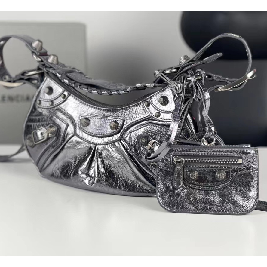 Balenciaga Le Cagole XS Shoulder Bag (26-16-10cm) - DopestKickz