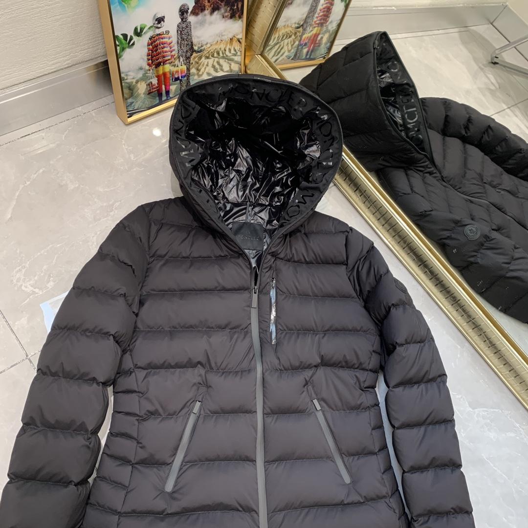 Moncler Herbe Short Down Jacket - DopestKickz