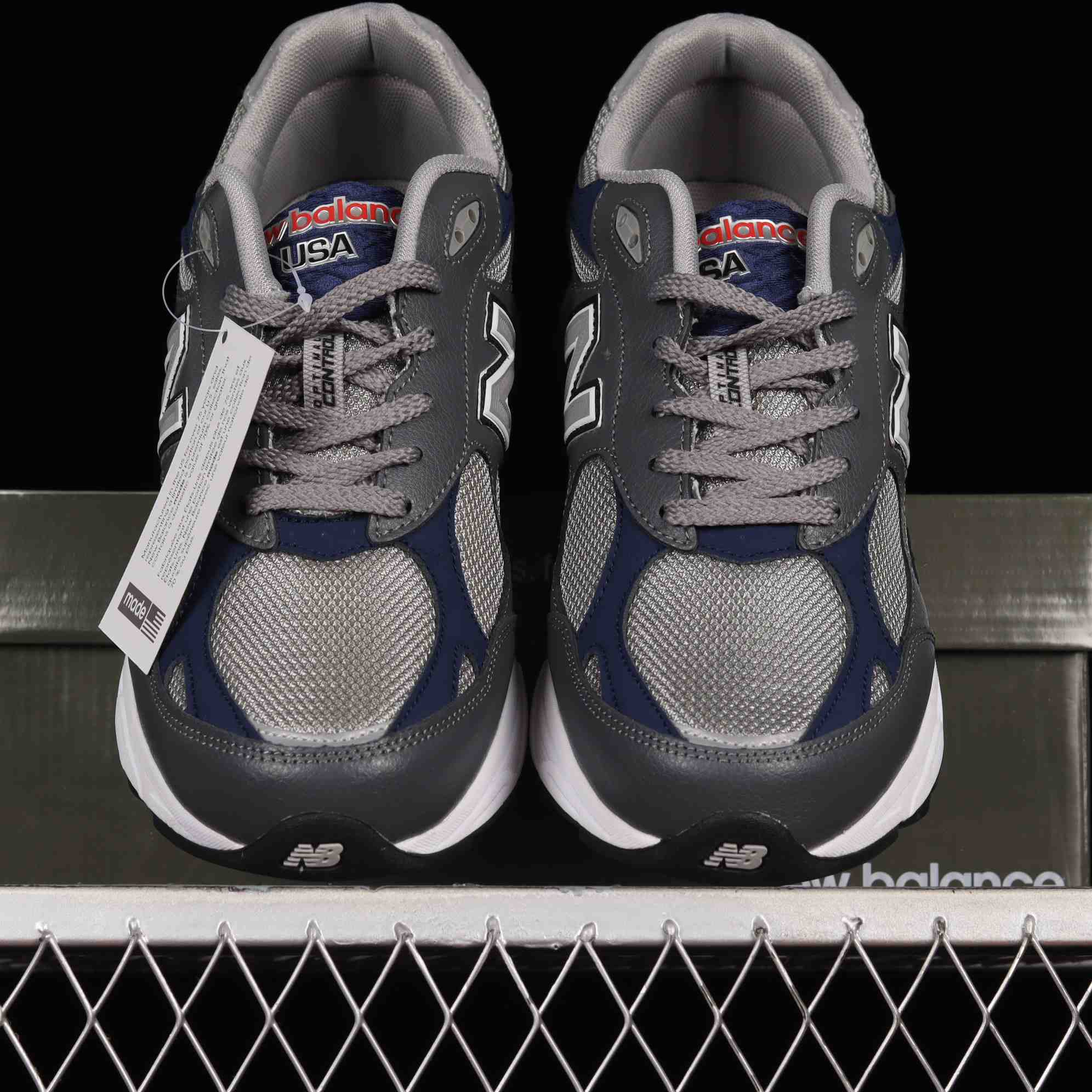 New Balance NB990 Sneakers           M990GJ3 - DopestKickz