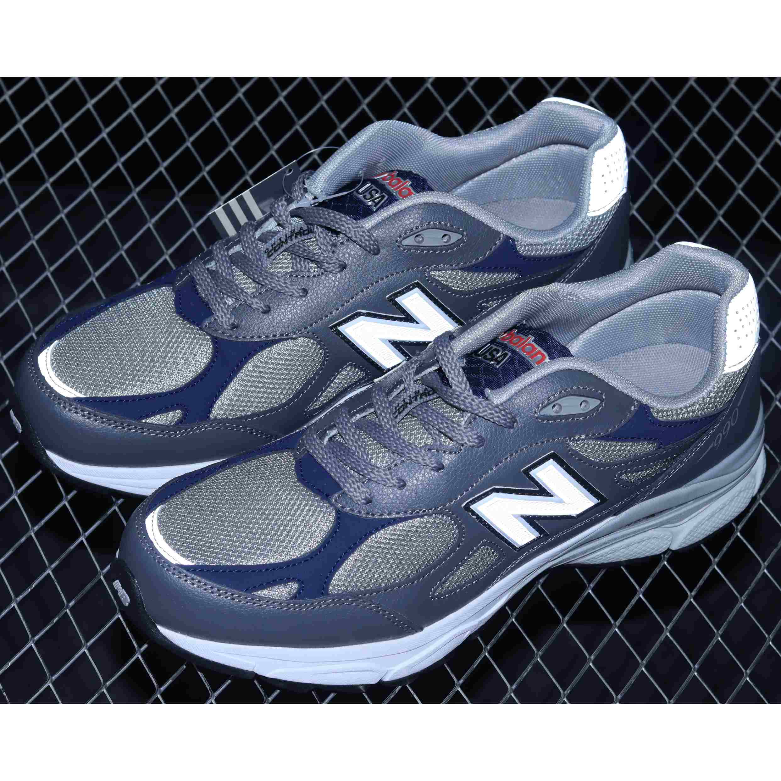 New Balance NB990 Sneakers           M990GJ3 - DopestKickz