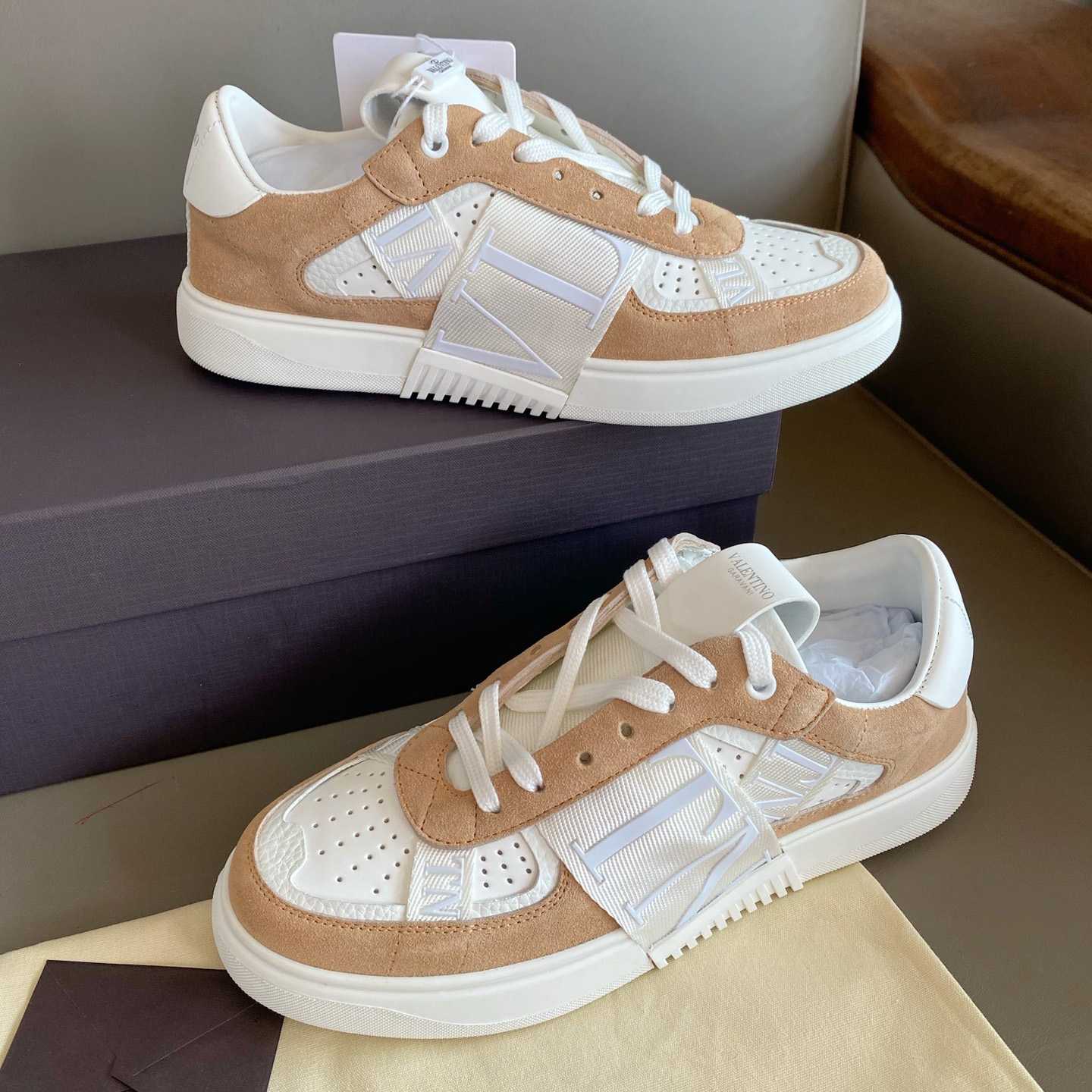 Valenti Low-Top Calfskin Vl7n Sneaker With Bands - DopestKickz