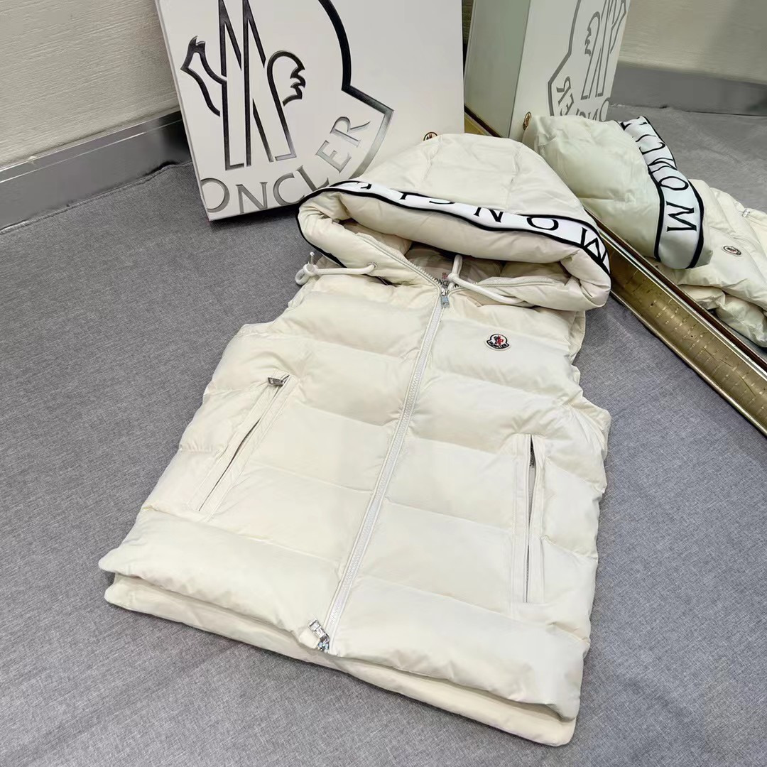 Moncler Cardamine Down Vest - DopestKickz