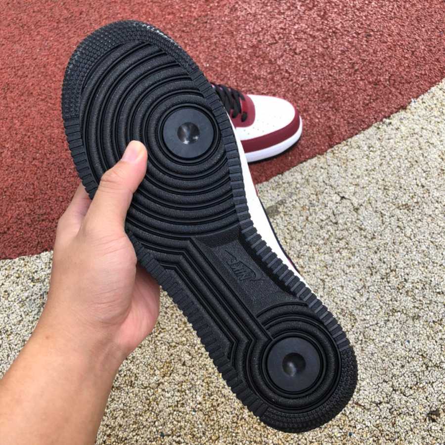 Nike Air Force 1 Low ’07 Sneaker      FD0300-600 - DopestKickz