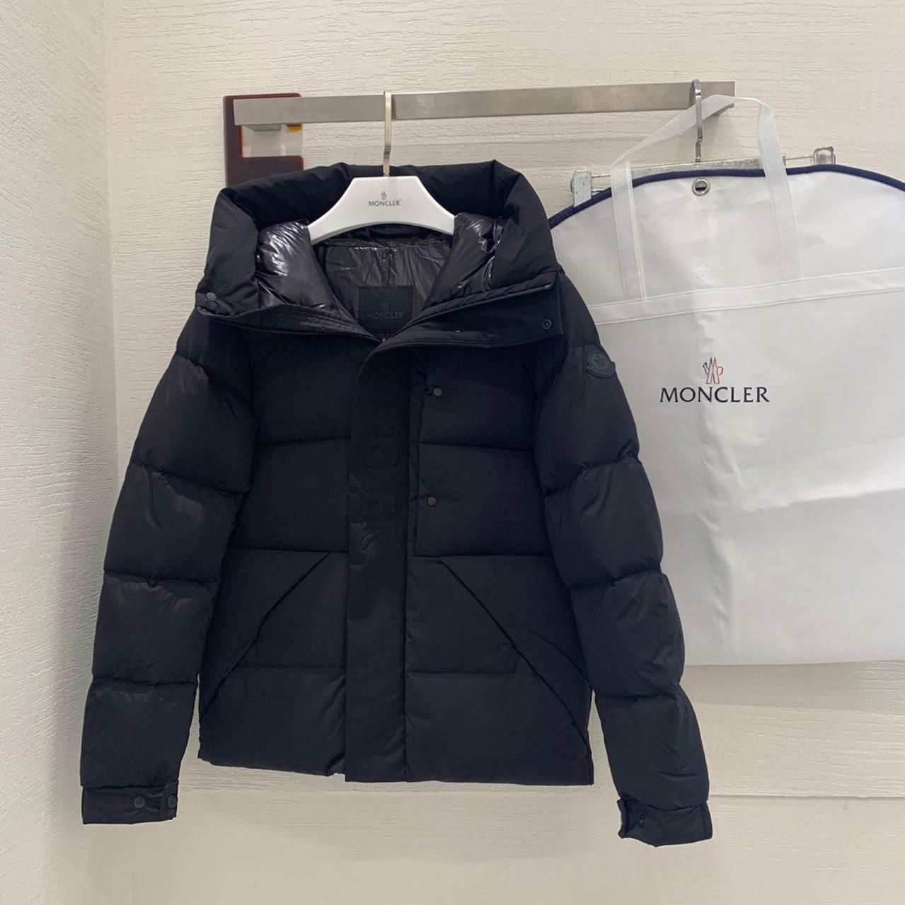 Moncler Short Down Jacket - DopestKickz