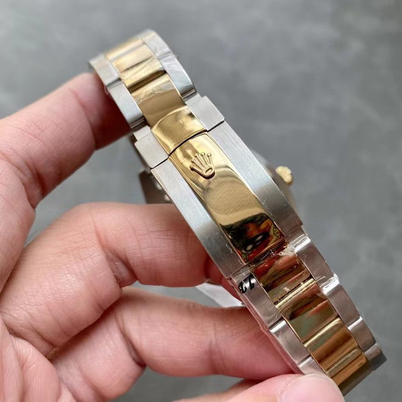 Rolex Watch  - DopestKickz