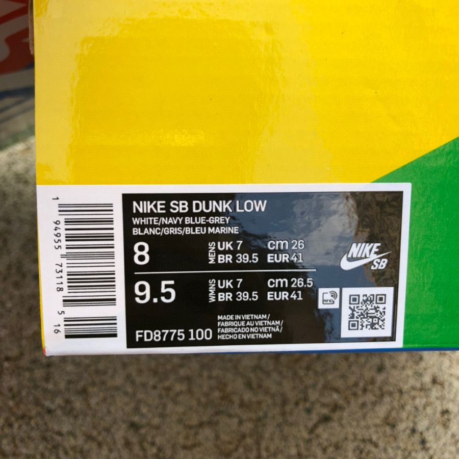 Huf x Nike SB Dunk Low Nyc Sneaker        FD8775-100 - DopestKickz