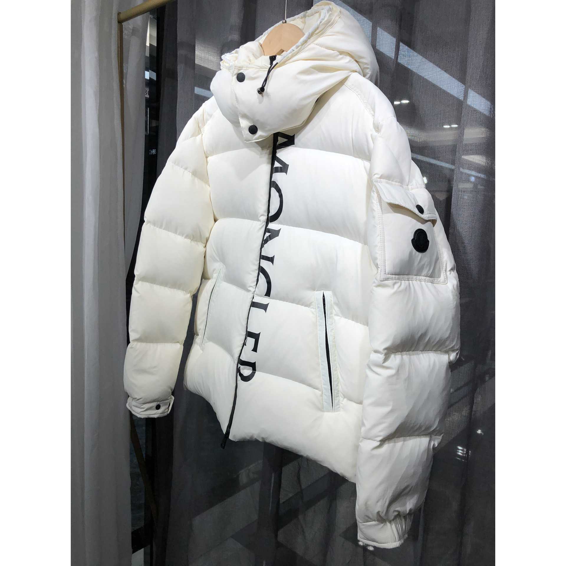 Moncler Dieng Short Down Jacket - DopestKickz