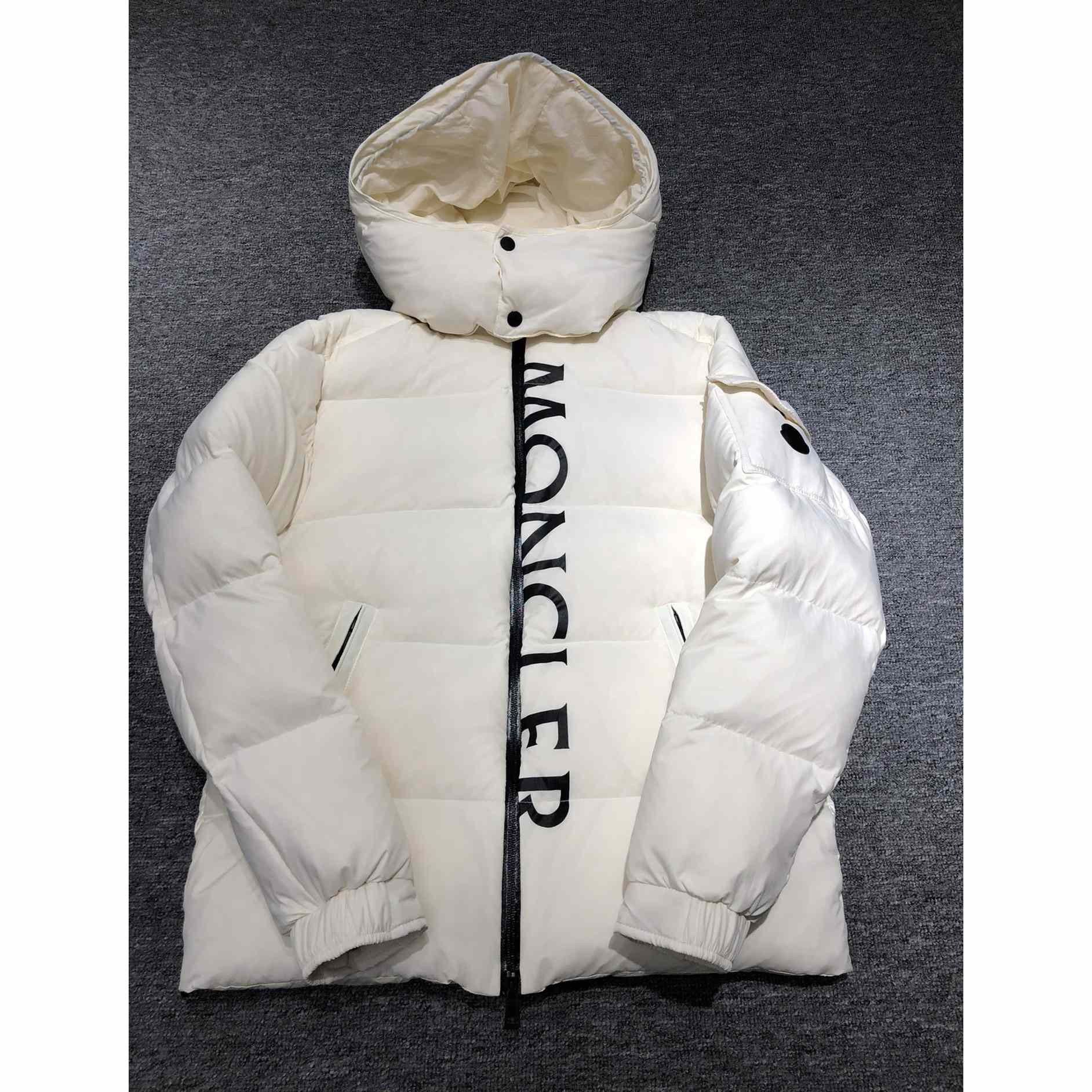 Moncler Dieng Short Down Jacket - DopestKickz