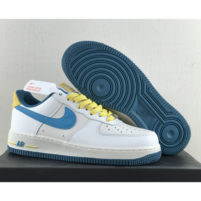 Air Force 1'07 Low Retro SP Sneaker     CW3388-203 - DopestKickz