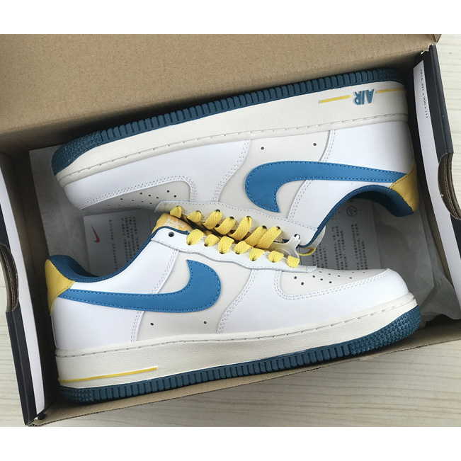 Air Force 1'07 Low Retro SP Sneaker     CW3388-203 - DopestKickz