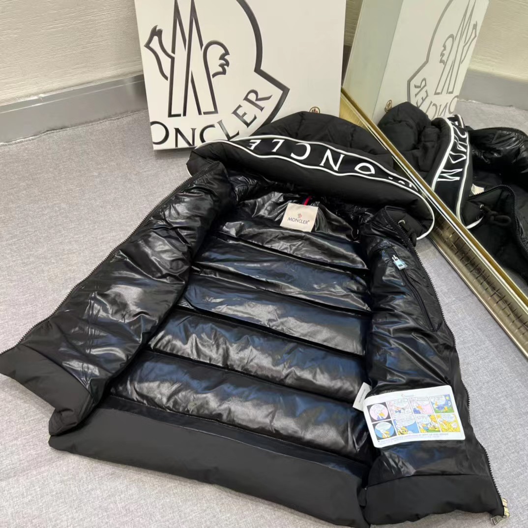 Moncler Cardamine Down Vest - DopestKickz