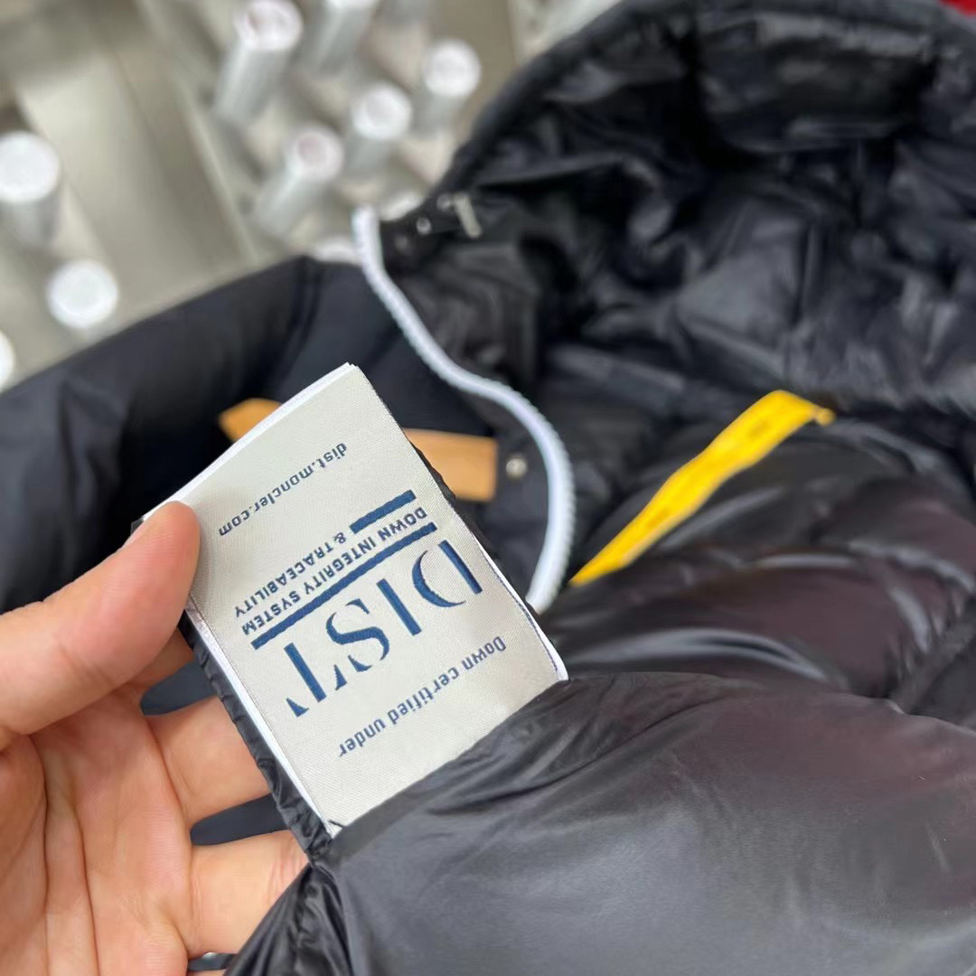 Moncler Wintefold Short Down Jacket - DopestKickz