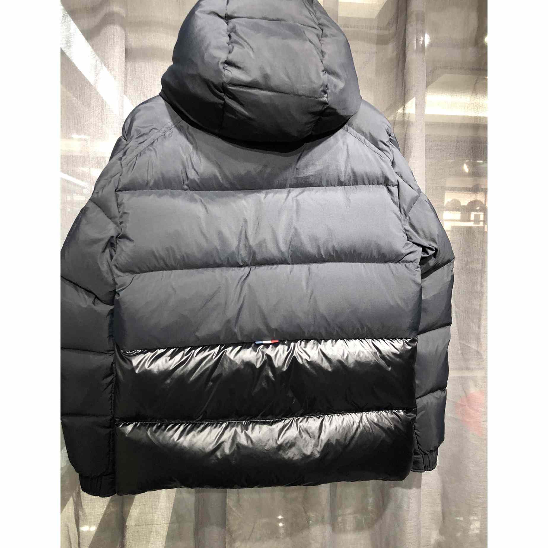 Moncler Dieng Short Down Jacket - DopestKickz