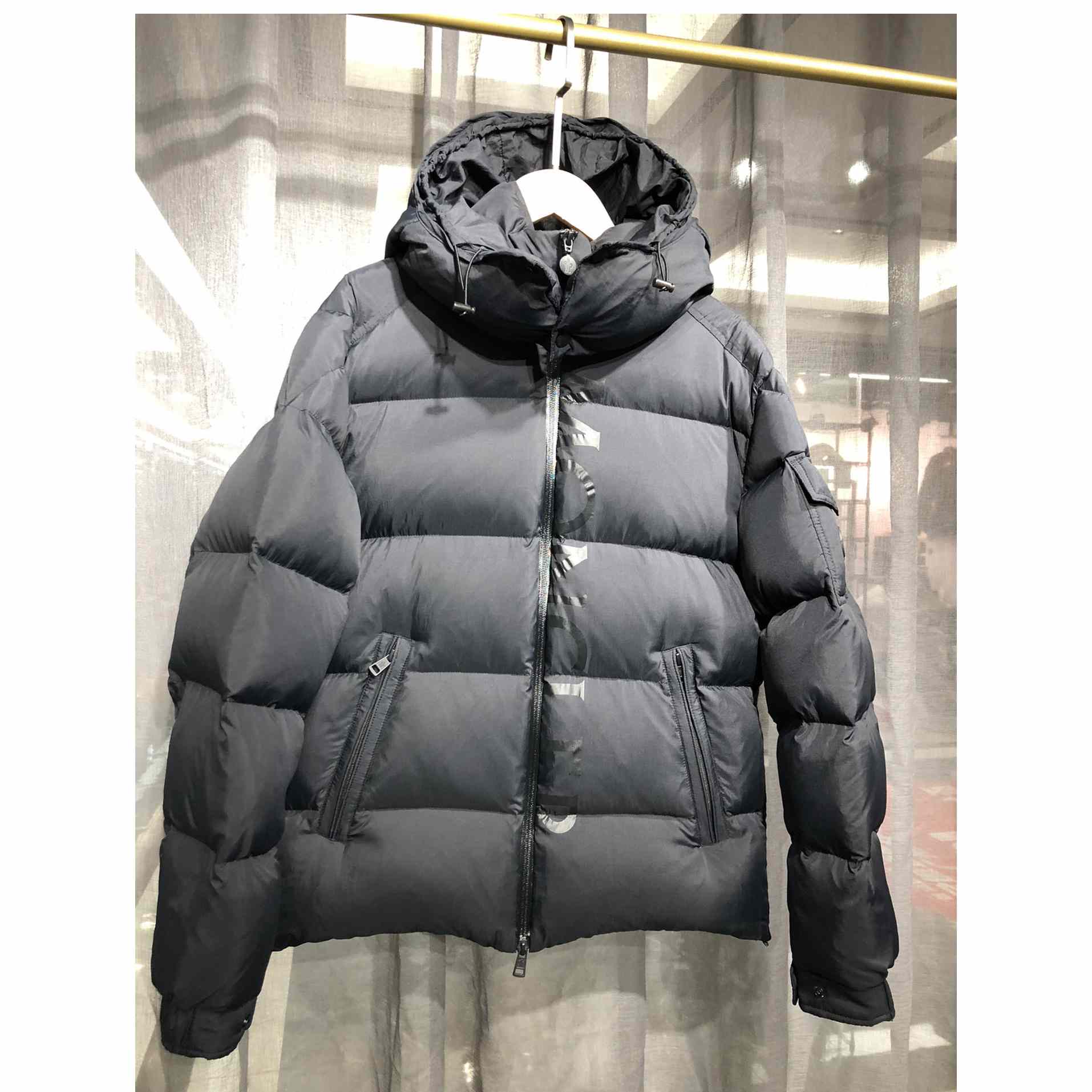 Moncler Dieng Short Down Jacket - DopestKickz